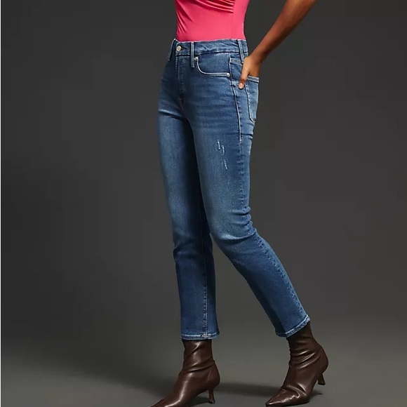 NEW GOOD AMERICAN Good Legs Straight Jeans | Medium Wash - Picture 3 of 6